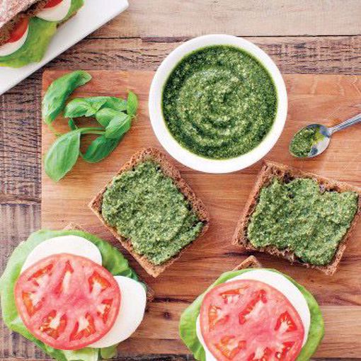 Picture of Divina Basil Pesto(D0390)4/4.25lbs