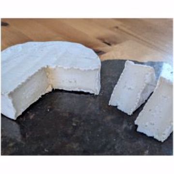 Picture of LIVELY RUN NEW MOON GOAT BRIE 6/8OZ