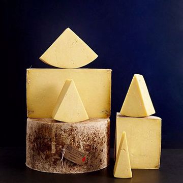 Picture of Neal's Yard Dairy Westcombe Cheddar 1/53 lb PRE-ORDER