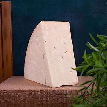 Picture of Quicke's Goat Cheddar 2/6lb
